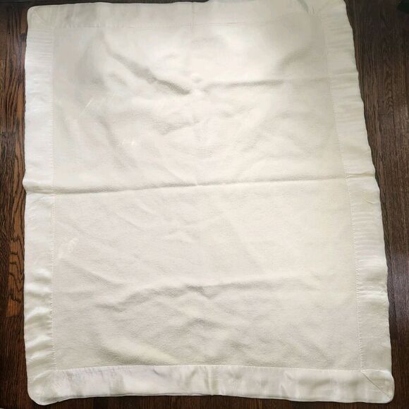 Vintage Baby Blanket Yellow Thermal Felt Fleece Satin Lining Classic Nursery - Picture 10 of 11